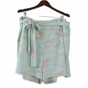 Torrid Size 3 / 3X Paper Bag Tie Waist Stretch Crepe 5" Shorts Green